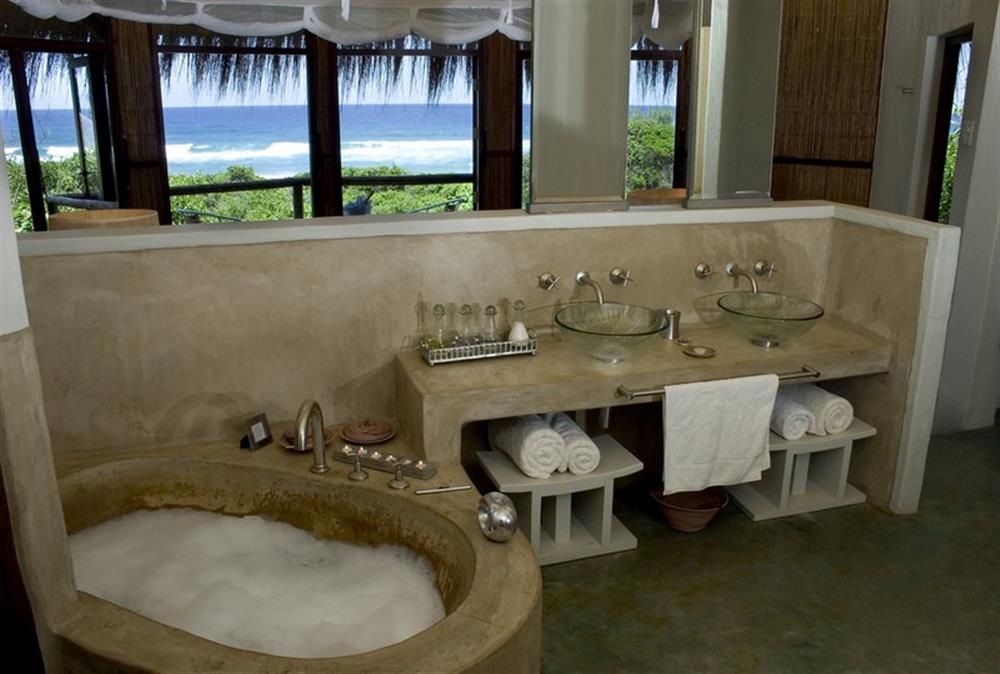 Thonga Beach Lodge