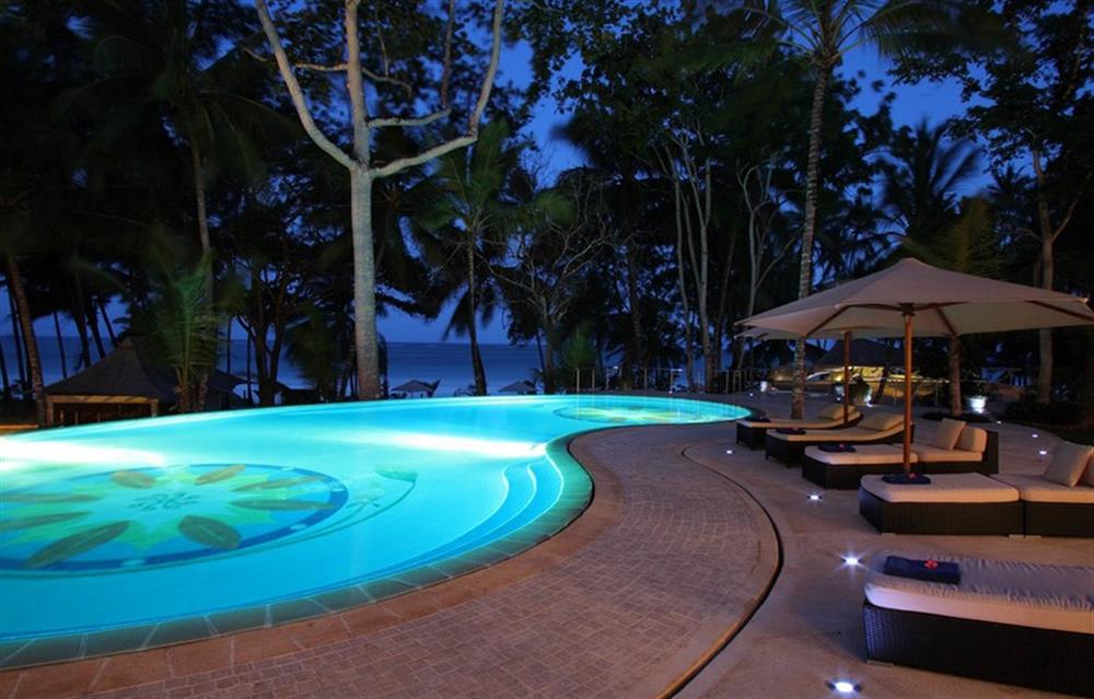 Almanara Luxury Resort