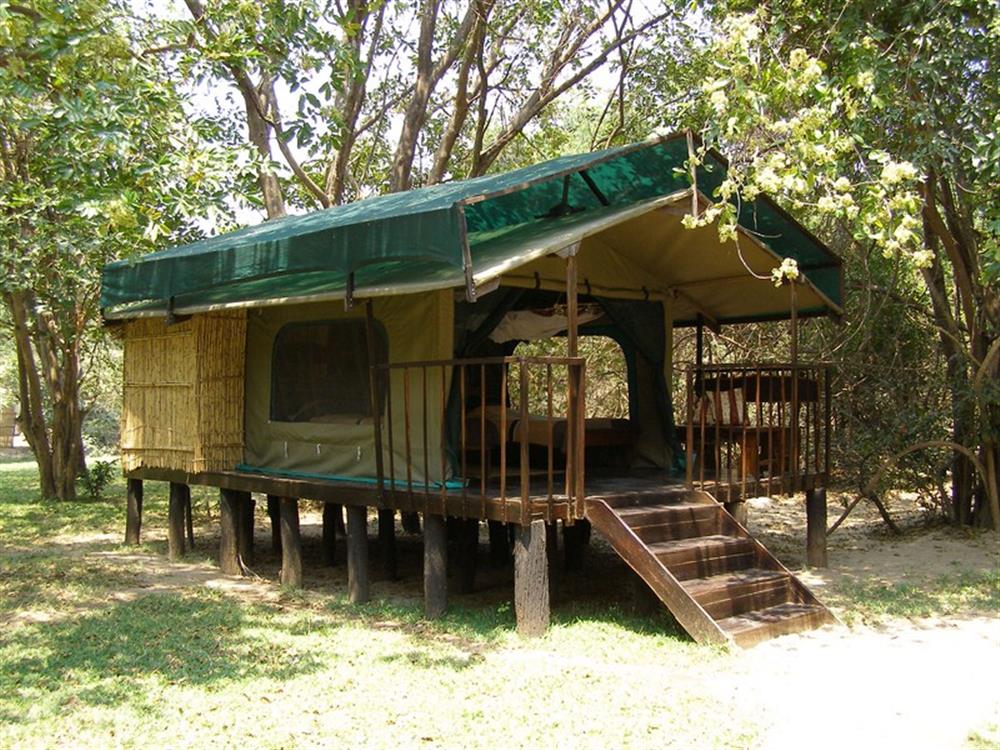 Luangwa Wilderness Lodge